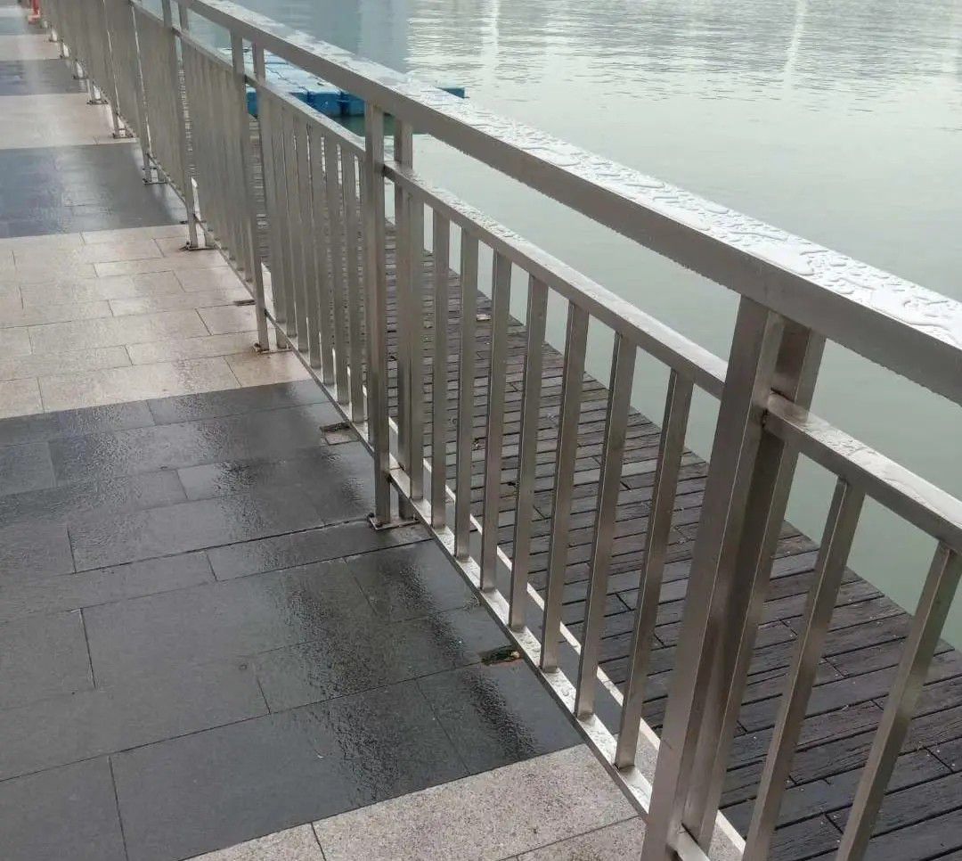广河不锈钢护栏